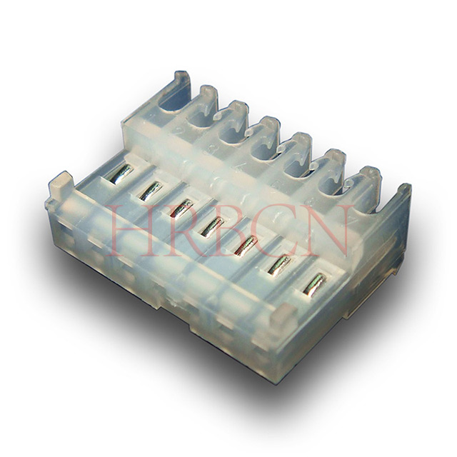 Close-up of polarizing tabs & brass tin-plated IDC terminal on M2050 feed through connector